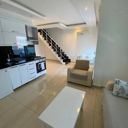 Апартаменты Cozy Dublex 2+1 Apartment In Cleopatra Beach *